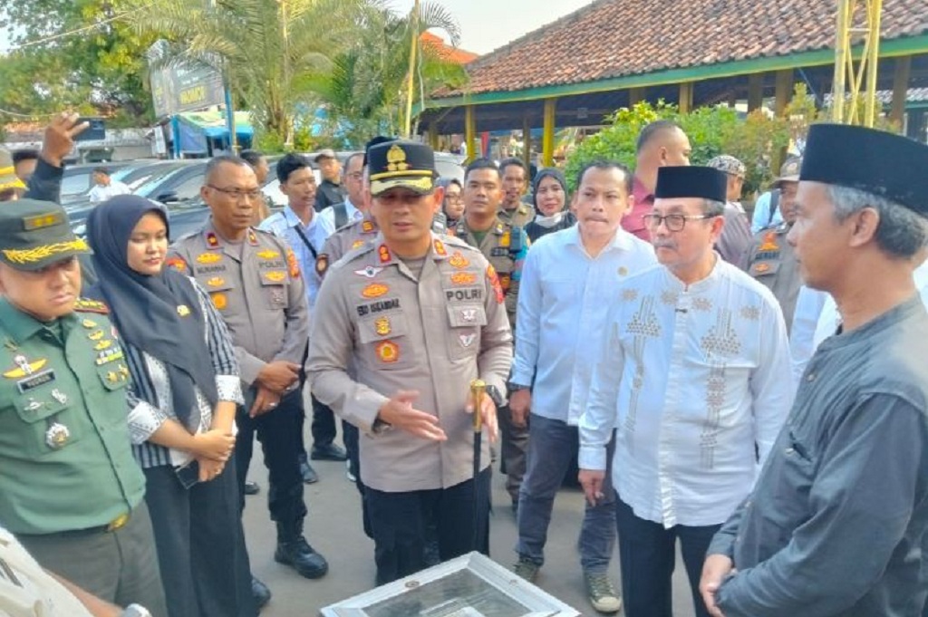 Ganggu Peziarah di Makam Sunan Gunung Jati, Pengemis Berkedok Sodaqoh Ditertibkan