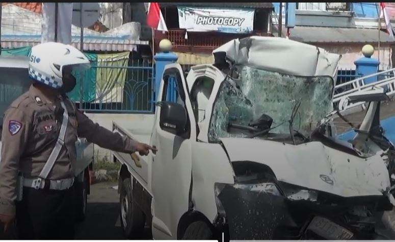 Kecelakaan Maut di OKU, Pikap Tabrak Truk Fuso Parkir, 1 Tewas 2 Luka