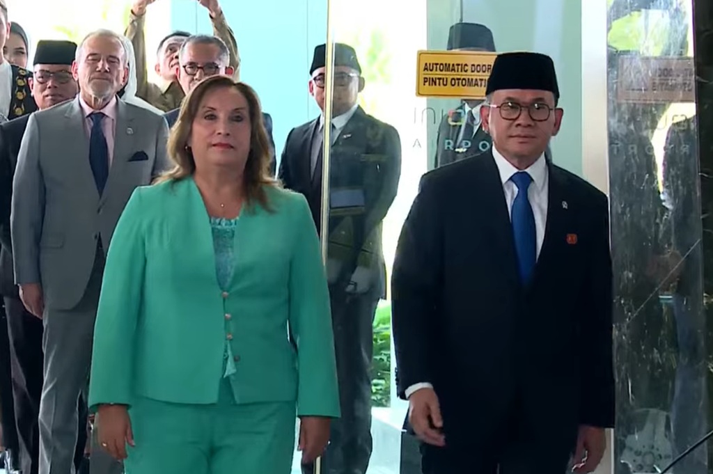 Presiden Peru Dina Boluarte Tiba di Indonesia, bakal Bertemu Prabowo Besok
