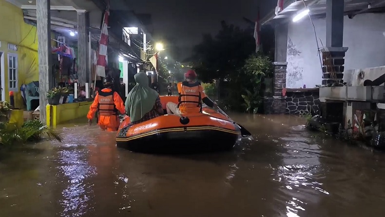 Banjir di Tangsel Tersebar di 8 Titik, Ketinggian Air hingga 60 Sentimeter