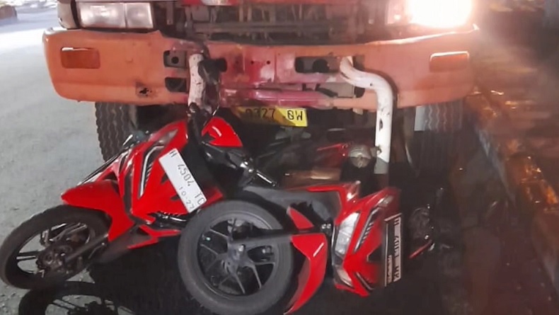 Truk Rem Blong Tabrak 5 Kendaraan di Salatiga, 1 Orang Tewas 5 Luka-Luka