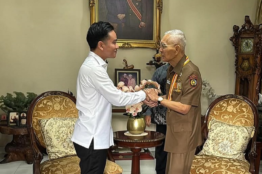 Bertemu Try Sutrisno, Wapres Gibran: Saya Belajar Banyak