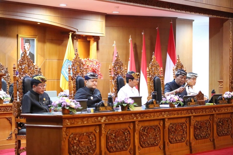 DPRD Badung Gelar Rapat Paripurna, Sampaikan Penjelasan Bupati Soal Ranperda APBD 2024