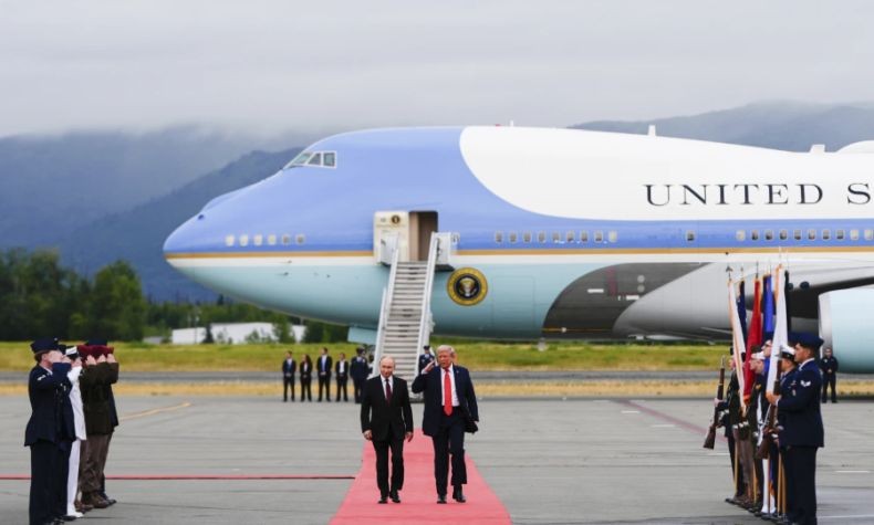 Pujian Putin kepada Trump: Anda Cepat Memecahkan Masalah!