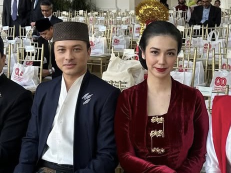 Viral Nicholas Saputra dan Velove Vexia Tampil Menawan di Istana Merdeka, Netizen Gaduh!