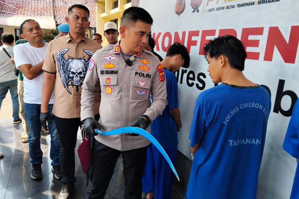 Tawuran Konten Tewaskan 1 Orang di Cirebon, 3 Pelaku Ditangkap 6 Buron