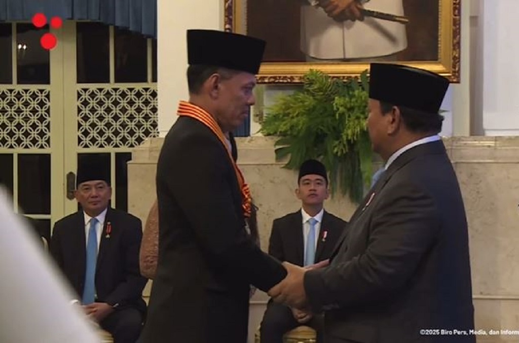 Aris Marsudiyanto Dapat Tanda Kehormatan Bintang Sakti dari Presiden Prabowo