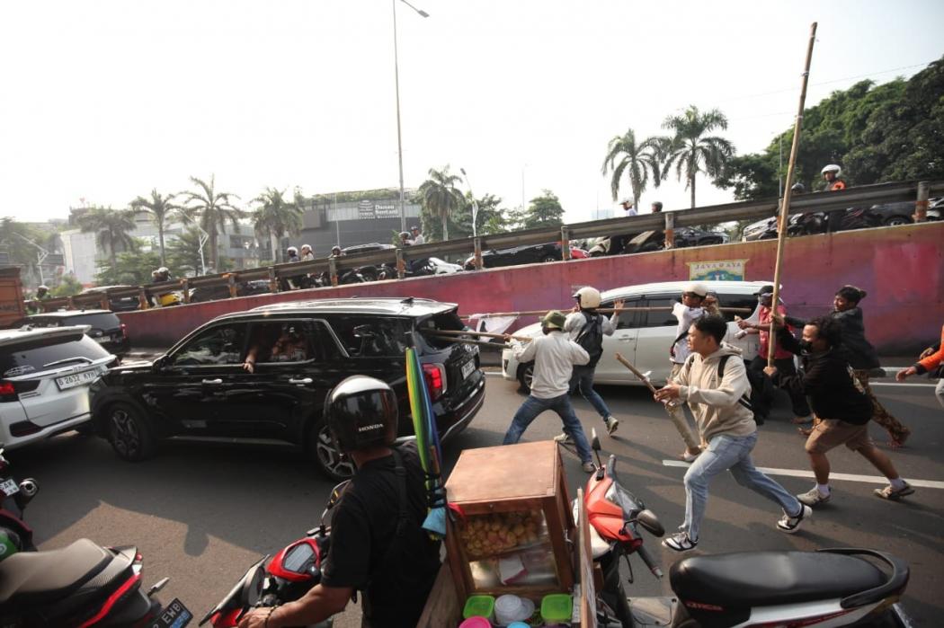 Kronologi Mobil Palisade ASN Dirusak Massa Demo 25 Agustus