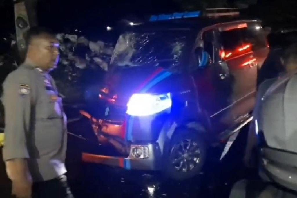 Kronologi Kecelakaan di Tasikmalaya, Minibus APV Paksa Menyalip Tabrak Mobil Pengangkut Uang