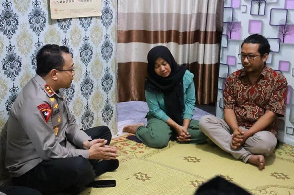 Kapolda DIY Melayat ke Rumah Rheza Sendy, Siap Usut Kematian Mahasiswa Amikom