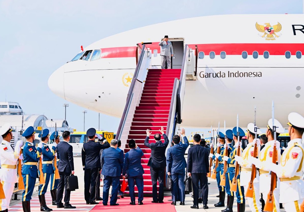 Prabowo Pulang ke Tanah Air, hanya 8 Jam di China