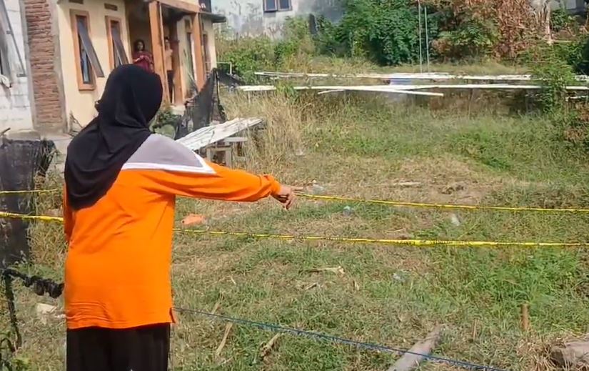 Heboh Penemuan Bayi Laki-Laki di Bekas Kolam Ikan Pasuruan, Diduga Sengaja Dibuang