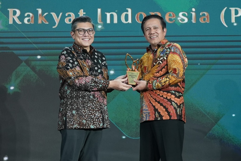 BRI Raih Anugerah Ekonomi Hijau Berkat Pemberdayaan UMKM lewat Keuangan Inklusif