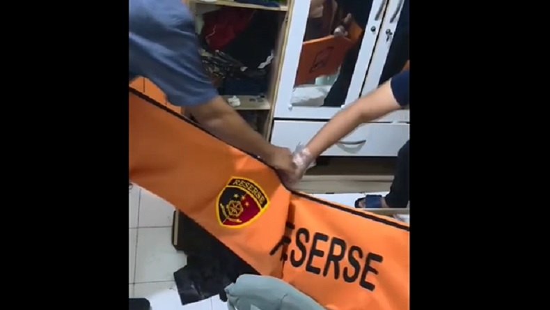 Polisi Ungkap Pembunuhan Sadis di Surabaya, Potongan Tubuh Korban Ditemukan di Lemari