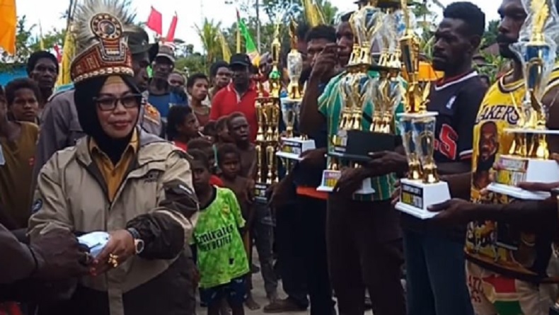 Bangun Lapangan Multifungsi, Legislator Perindo Fasilitasi Warga Mimika Berkegiatan Olahraga