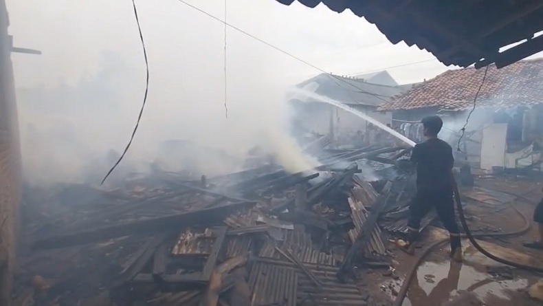 Kebakaran Hebat di Permukiman Padat Jepara, Api dari Tungku Rumah yang Ditinggal Pemiliknya