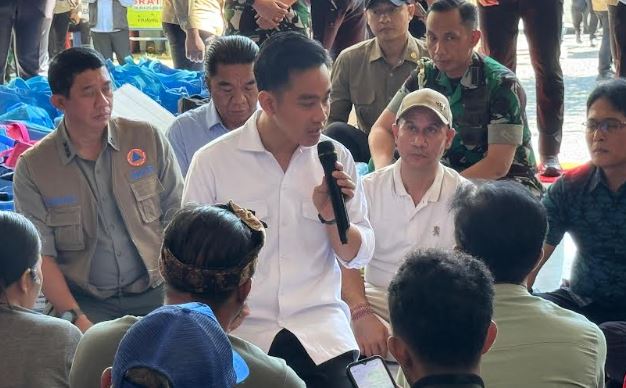Tinjau Pengungsi Banjir Bali, Gibran Minta Kelompok Rentan Diprioritaskan