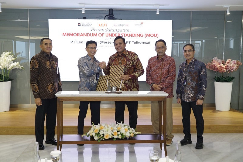 Telkomsat dan PT Len Industri Teken MoU, Perkuat Kolaborasi Pertahanan Berbasis Satelit