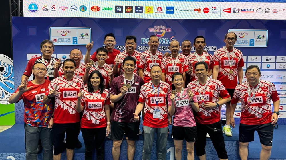Hendra Setiawan Borong Emas di Kejuaraan Dunia Senior 2025! Kirim Pesan Menyentuh untuk Generasi Muda