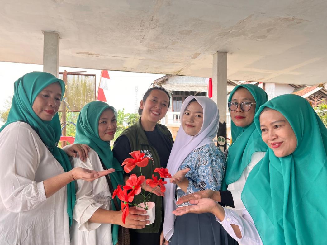 MNC Peduli dan MNC Tourism Gelar Pelatihan Daur Ulang Plastik Kresek Jadi Hias Cantik