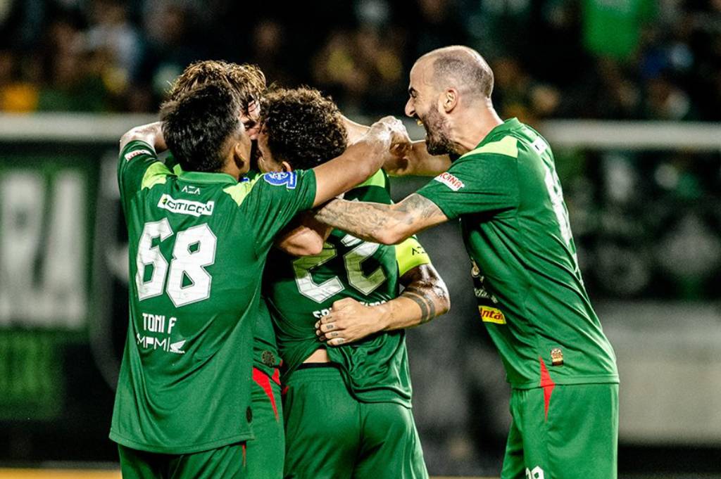 Jelang Duel Persebaya vs Persija, Eduardo Perez Sebut Laga Pertaruhan Harga Diri!