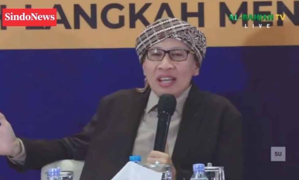Ungkapan Menyentuh Buya Yahya soal Cinta: Bukan Didefinisikan tapi Dirasakan