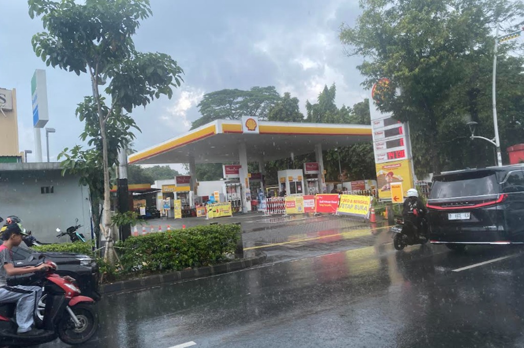 Penampakan SPBU Swasta di Jaksel Sepi Pembeli Imbas Stok BBM Kosong