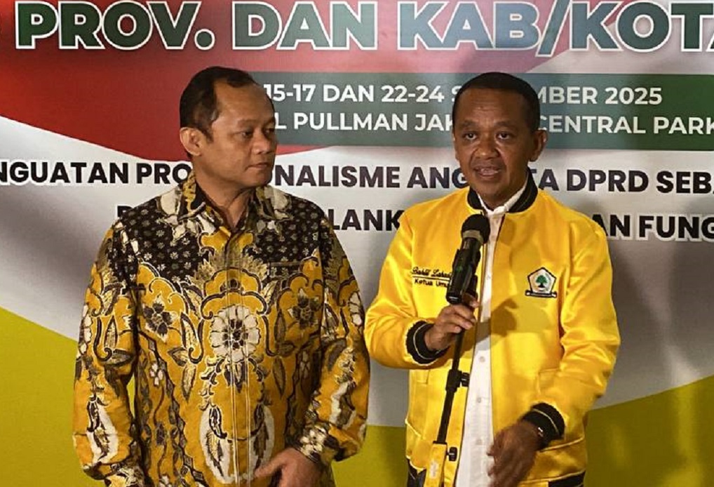 Bahlil Ingatkan Kader Golkar di DPRD: Peka Kondisi Masyarakat!