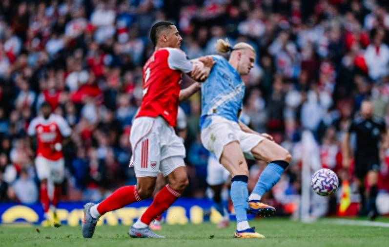 Hasil Lengkap Liga Inggris: Arsenal Paksa Man City Berbagi Poin