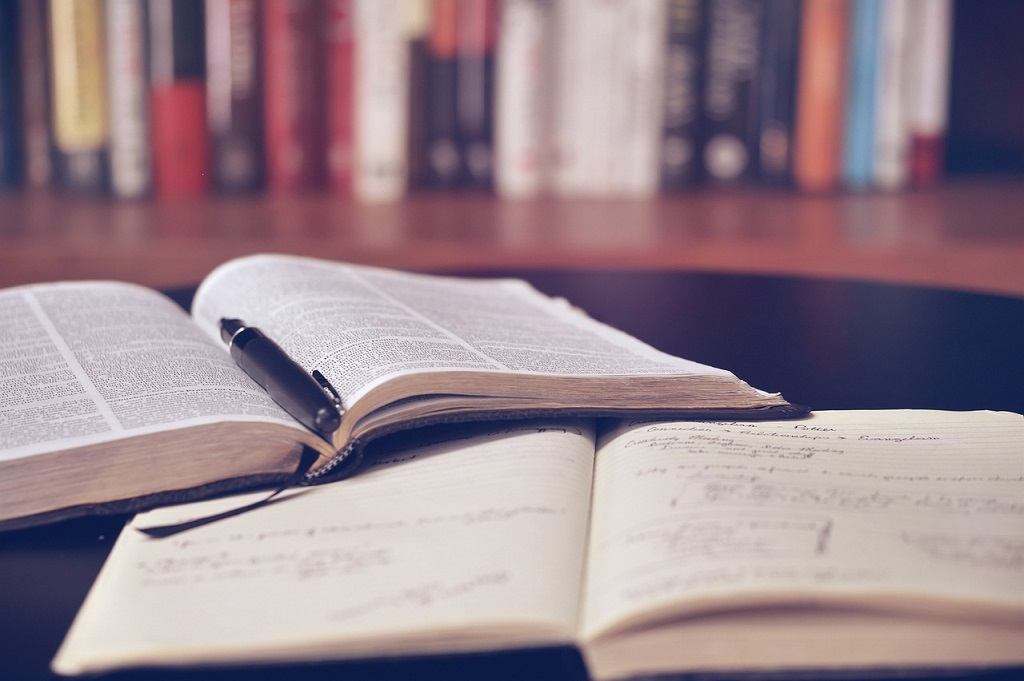 Kementerian HAM Kritik Polisi Sita Buku saat Tangkap Aktivis, Sebut Rusak Tradisi Membaca