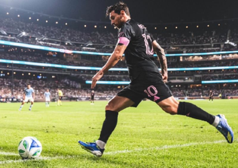 Lionel Messi Gelar Turnamen U-16: Barcelona dan Chelsea Ikutan, Real Madrid Enggak Diajak