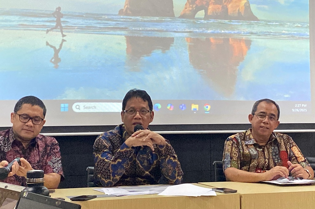 Breaking News: Purbaya Pastikan Tarif Cukai Rokok Tak Naik di 2026