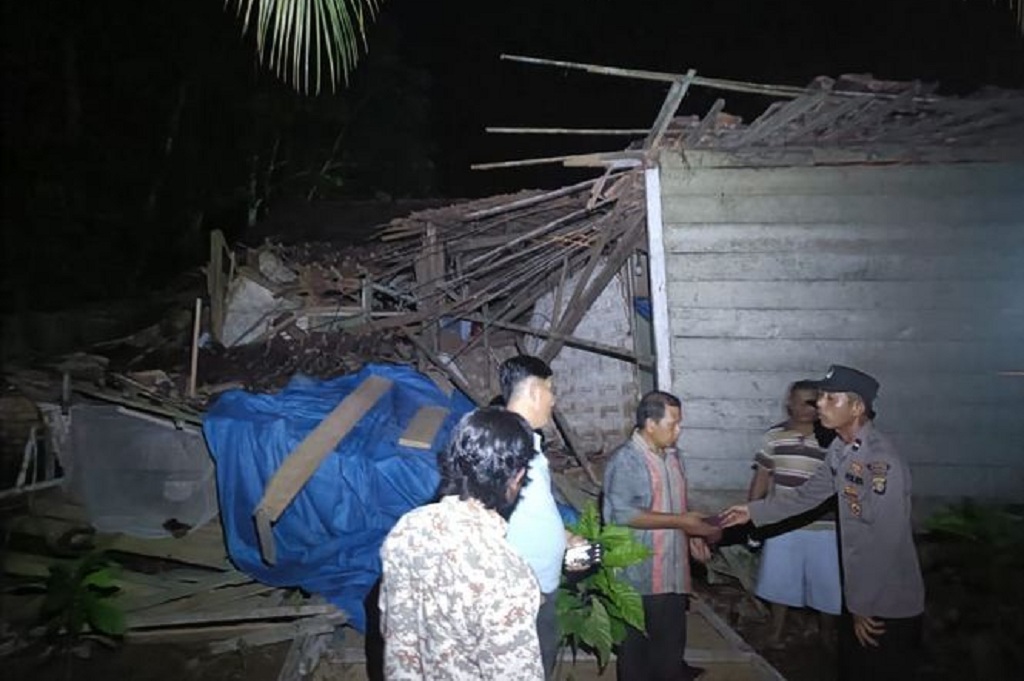 Gempa Tanggamus M4,6 Rusak 9 Rumah Warga, Polri Dirikan Posko Darurat