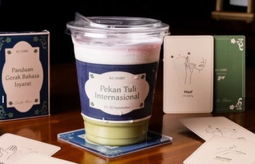 Peringati Pekan Tuli Internasional, Cafe Ini Punya Cara Unik Layani Pakai Bahasa Isyarat