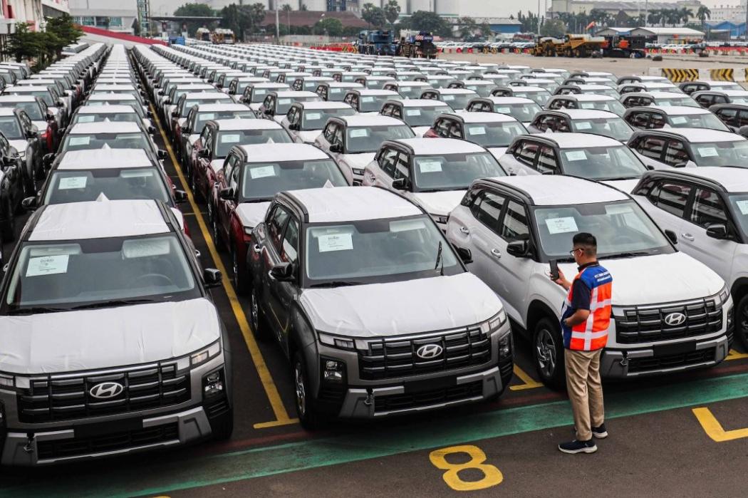 Penjualan Mobil di Indonesia Turun, Ekspor Justru Naik 