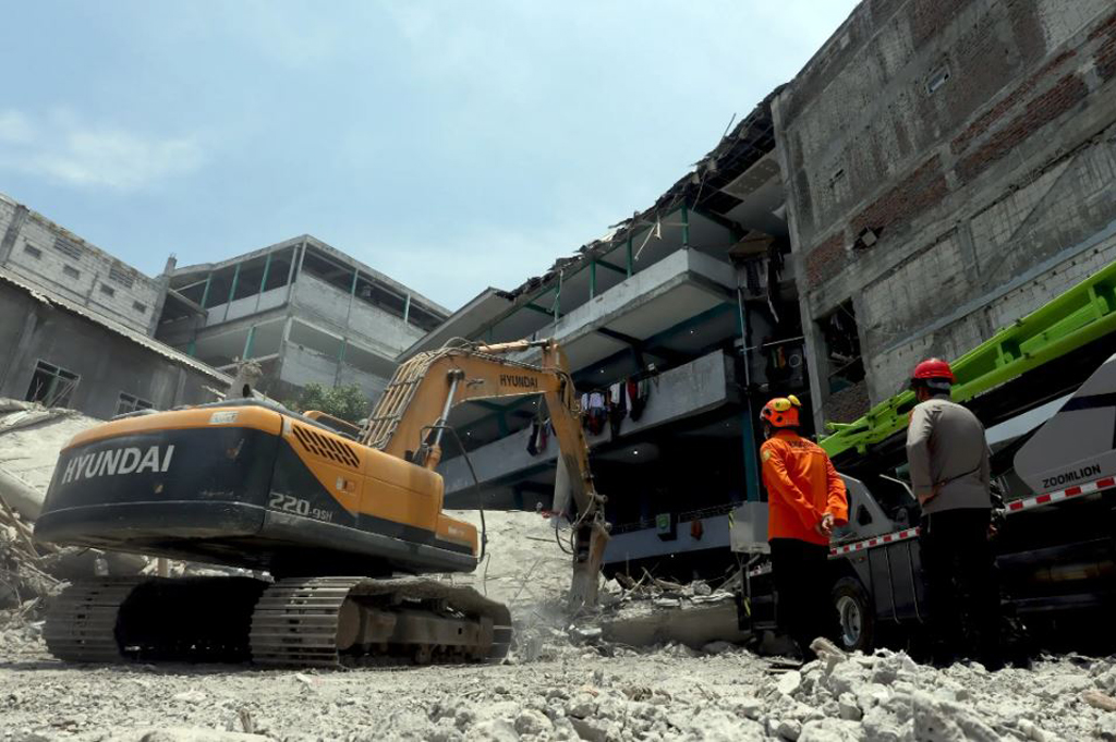 Renovasi Ponpes Al Khoziny Pakai APBN Tuai Polemik, Cak Imin: yang Protes Apa Solusi Anda?