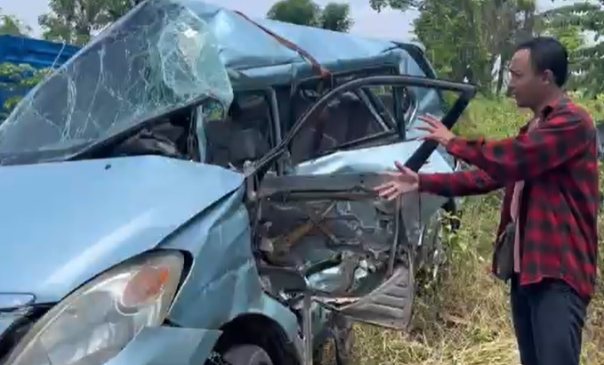 Kecelakaan Maut Avanza Tabrak Truk di Jalur Pantura Tuban, 2 Tewas