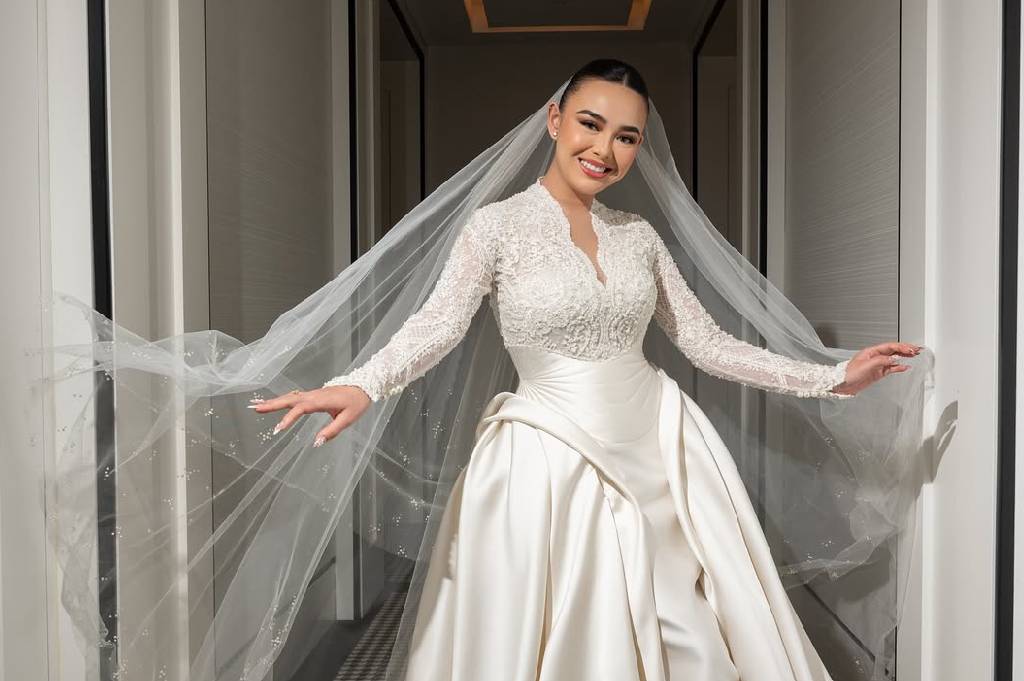 Amanda Manopo Menikah, Gaun Rancangan Hian Tjen dan Makeup Bennu Sorumba