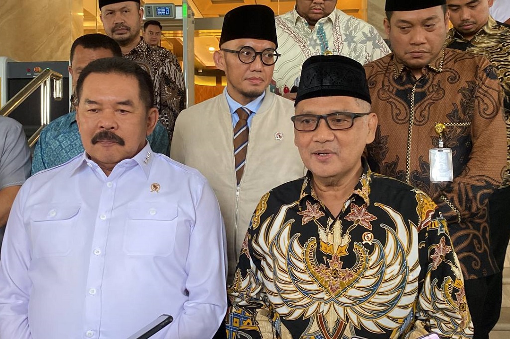 Menteri Haji Temui Jaksa Agung, Minta Kawal Peralihan Aset dan Pegawai dari Kemenag