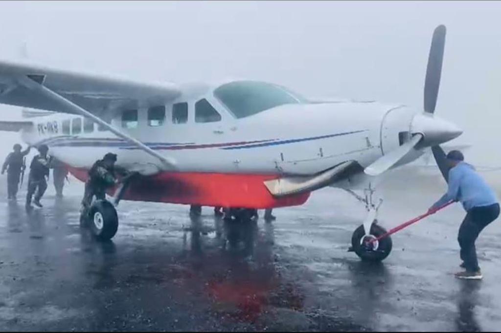 Satgas Korpasgat Bantu Pesawat Grand Caravan RON di Bandara Tigiles Sinak