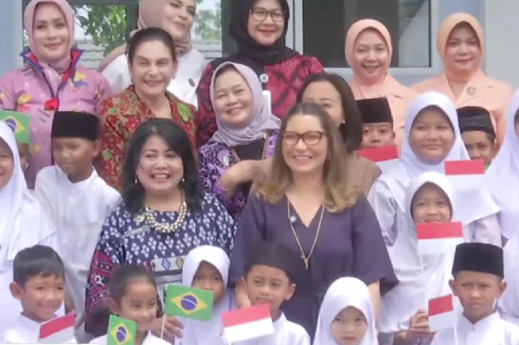Ibu Negara Brasil Janja da Silva Tinjau Program MBG di Jaktim