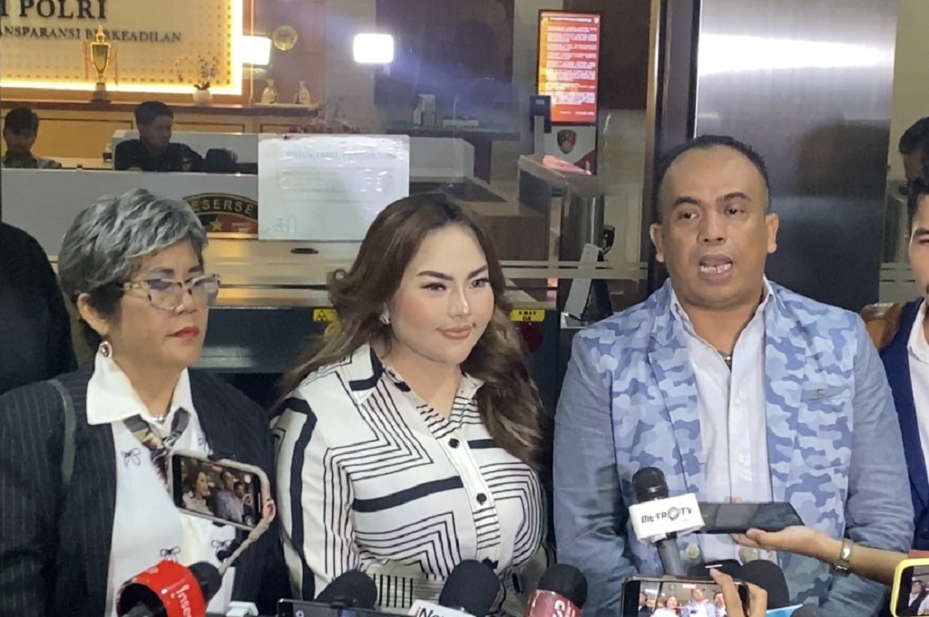 Lisa Mariana Selesai Diperiksa Bareskrim, Dicecar 44 Pertanyaan