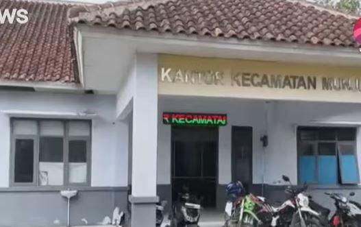 Heboh Video Mesum dalam Mobil, Kades di Pandeglang Akui jadi Pemeran