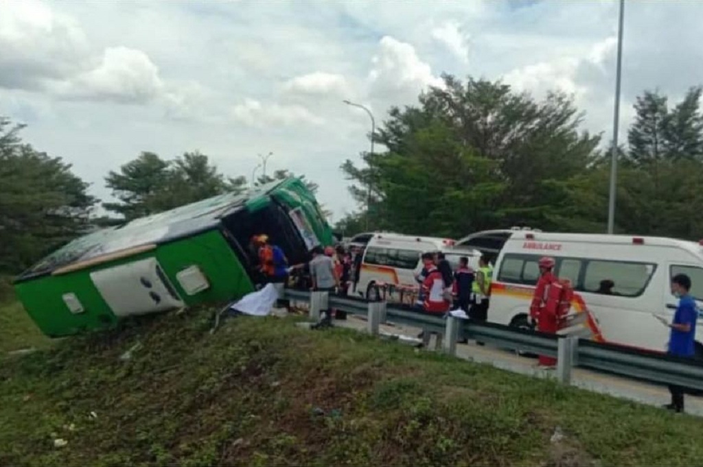 Polisi Duga Penyebab Kecelakaan Bus Wisata di Tol Pemalang karena Rem Blong
