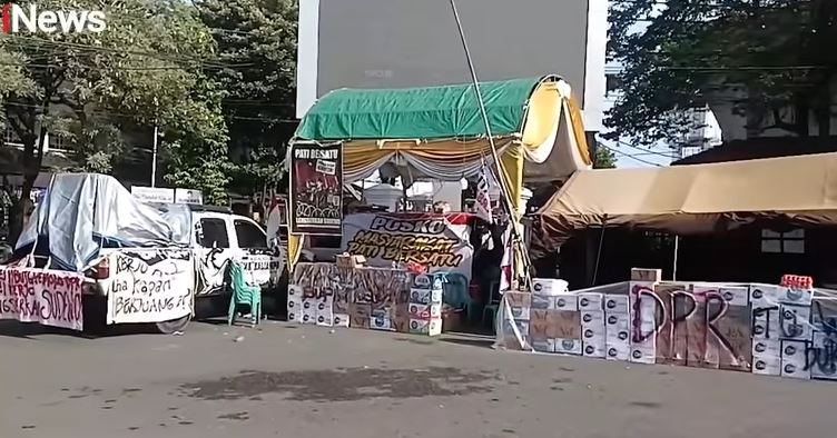 Bantuan Logistik Banjiri Posko jelang Aksi Pemakzulan Bupati Pati Sudewo