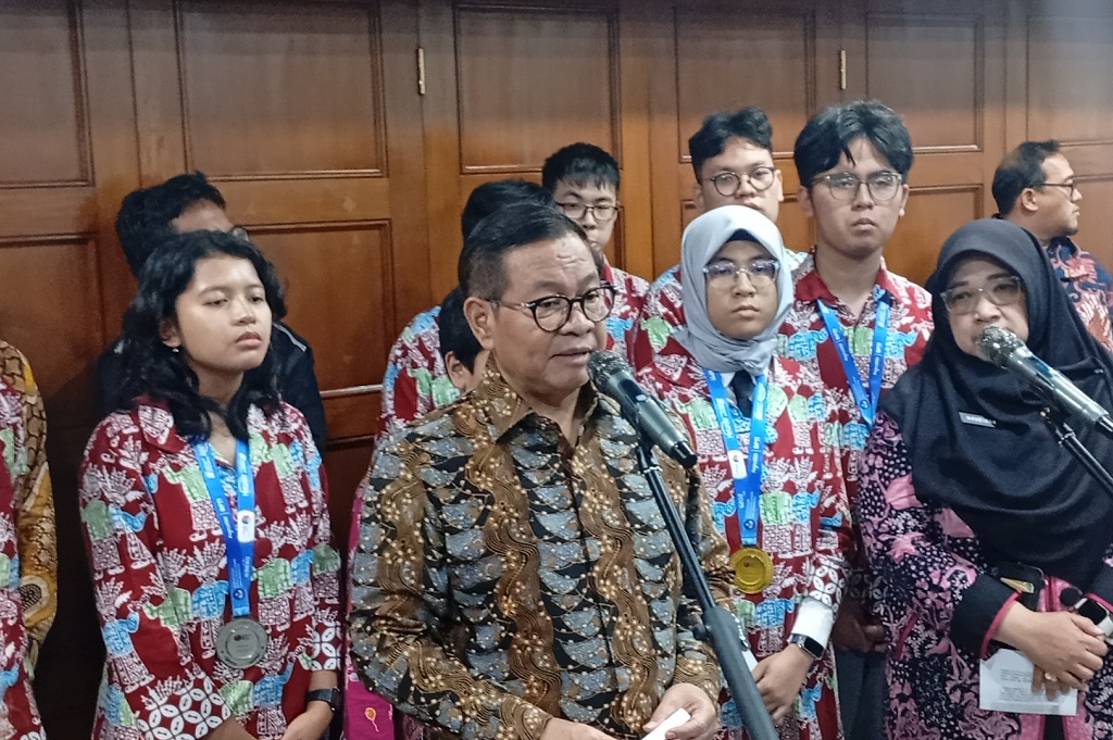 Pembakar Sampah Bakal Disanksi Sosial, Pramono: Harus Ada Payung Hukum