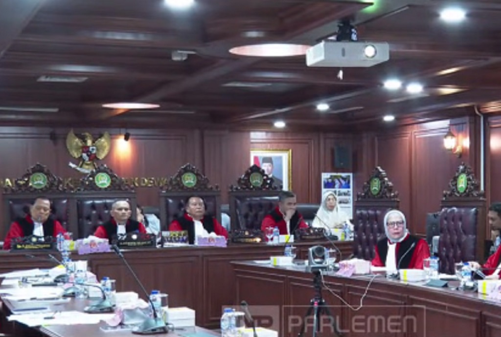 Sidang Etik, Saksi Ungkap Kronologi Aksi Joget Uya Kuya-Eko Patrio di DPR