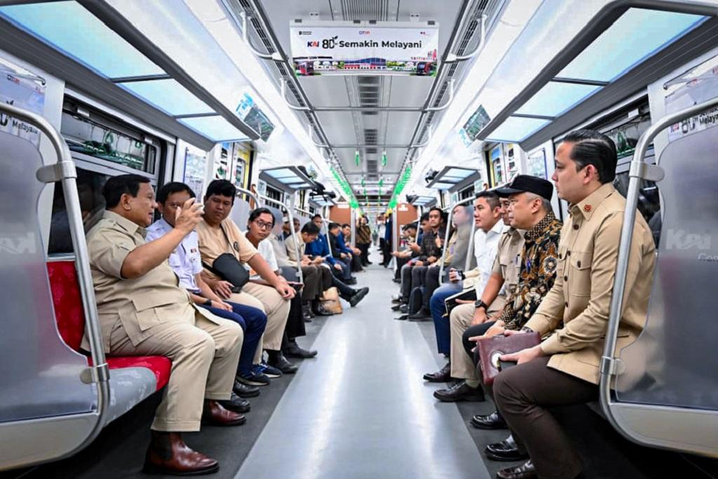Dorong Transportasi Massal, Prabowo Siapkan Jalur Kereta Baru di Luar Jawa