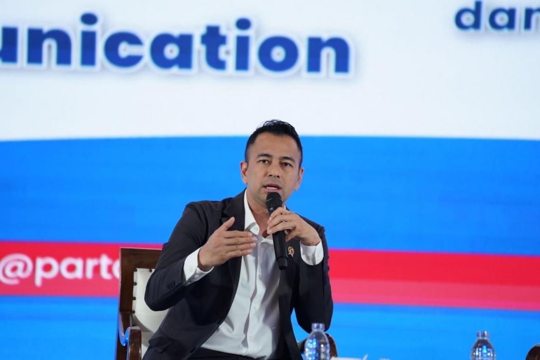Raffi Ahmad di Rakernas Perindo Ajak Anak Muda Punya Integritas dan Loyalitas!