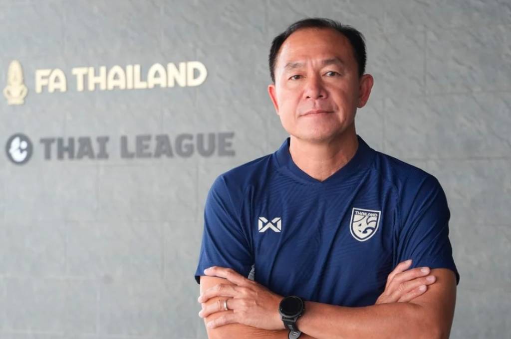 Pelatih Thailand Sebut Timnas Indonesia U-22 Bukan Ancaman Utama di SEA Games 2025